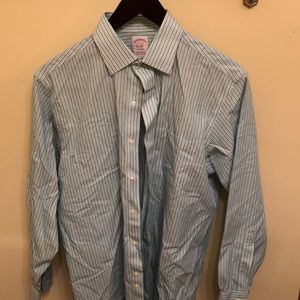 Brooks Brothers men’s dress shirt medium